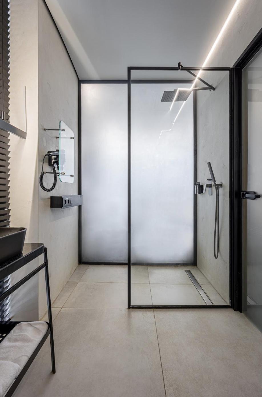 Ribas Rooms Lutsʼk Exteriör bild