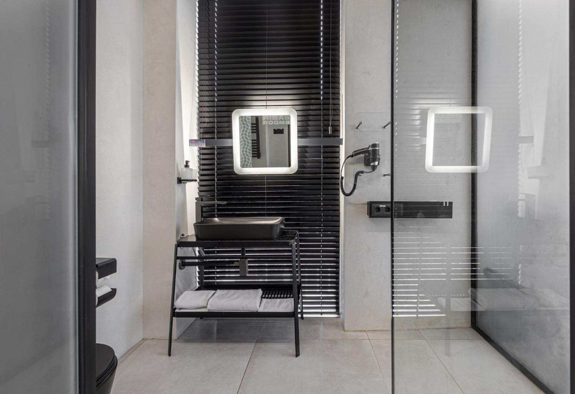Ribas Rooms Lutsʼk Exteriör bild